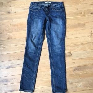 ⭐️2 / $ 10⭐️ T five denim jeans